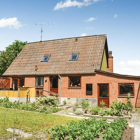 3 Bedroom Gorgeous In *